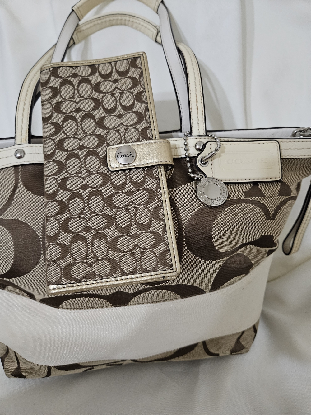 Coach Signature Canvas Tote in Brown and Cream - Picture 2 of 9